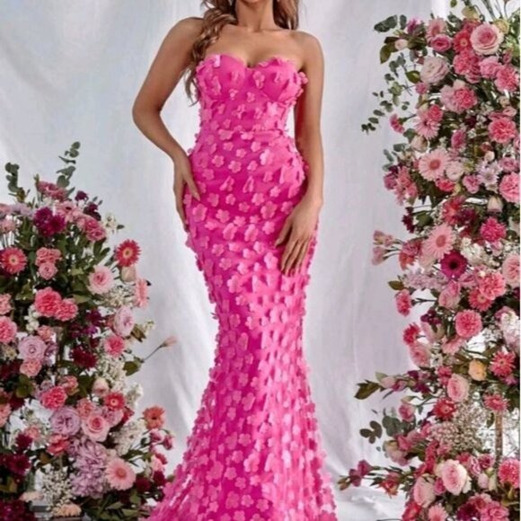 Hot Pink Contrast Mesh, Fitted, , Mermaid Maxi Form… - Picture 7 of 9